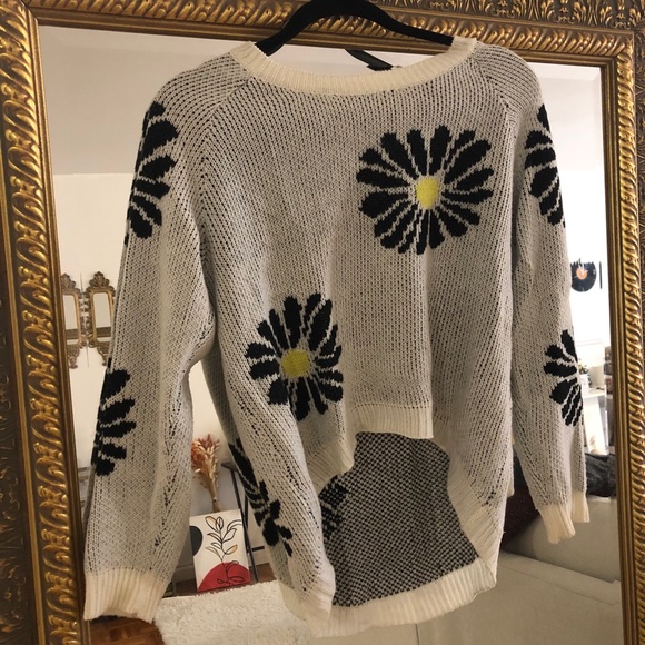 High Low Sweater - Picture 3 of 4